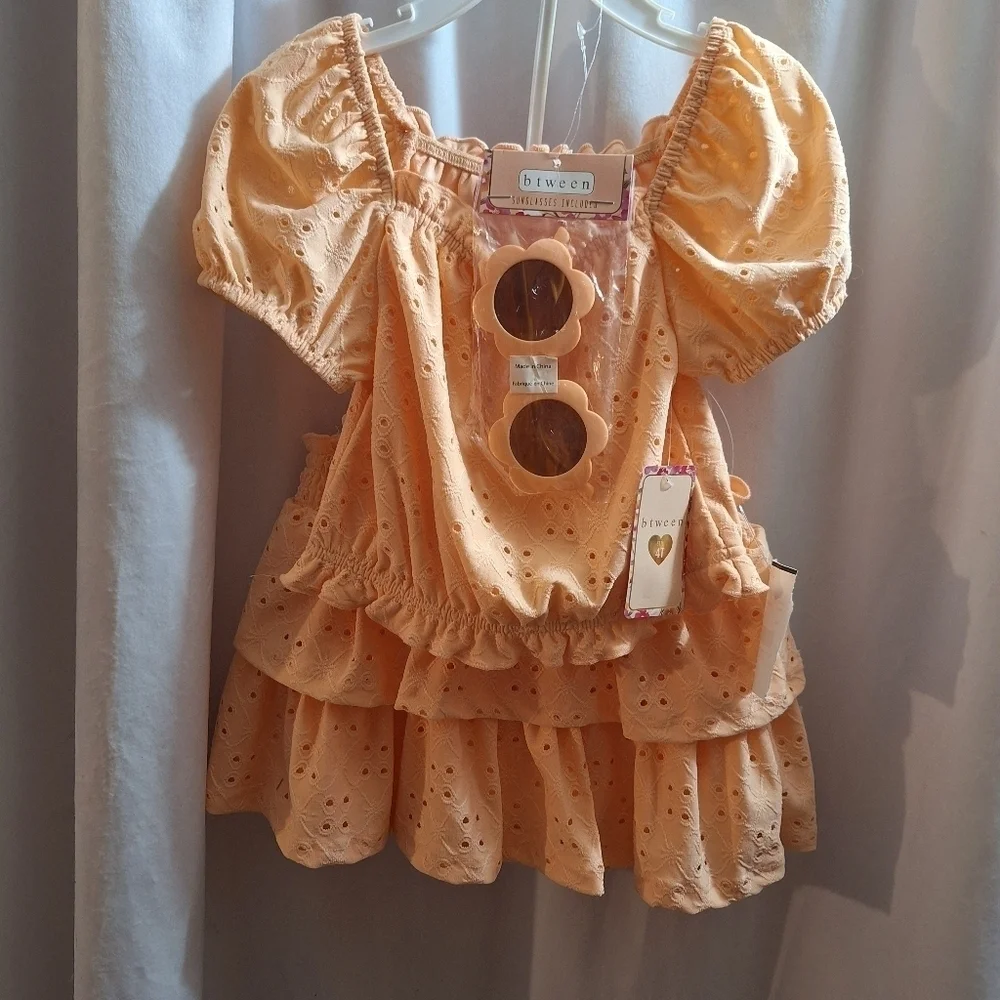 Girls 3 piece skirt shirt and glasses size 4T NWT